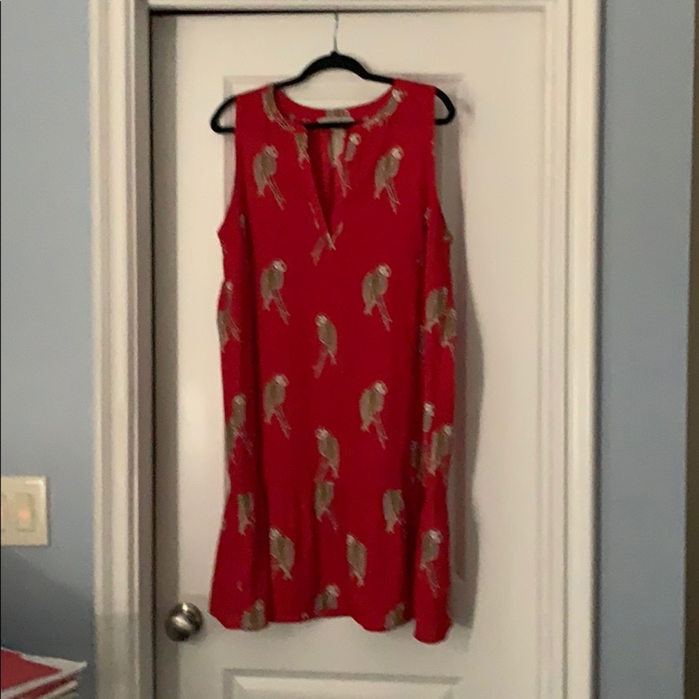 Feel That Summer Vibe! Beautiful flowing dress!